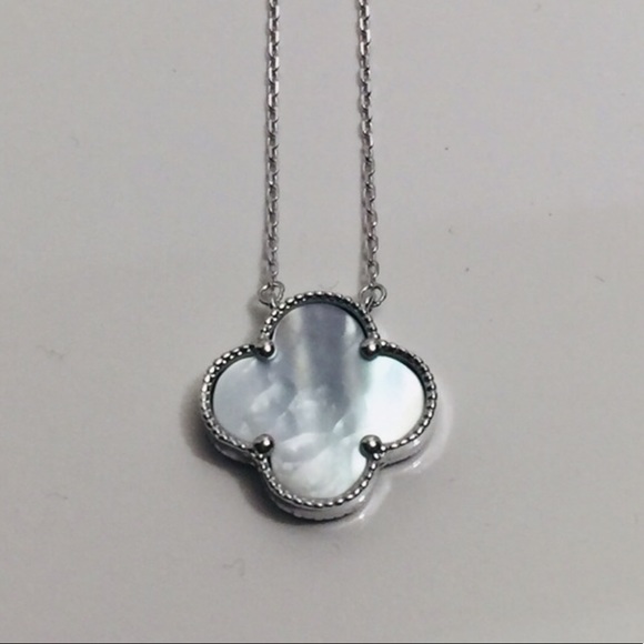Boutique Jewelry - Reversible Clover Necklace - Sterling
